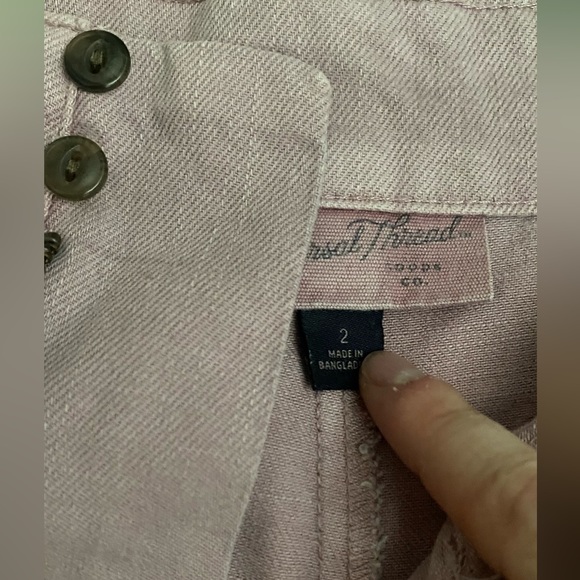 Pink Pleated Shorts - Picture 3 of 3